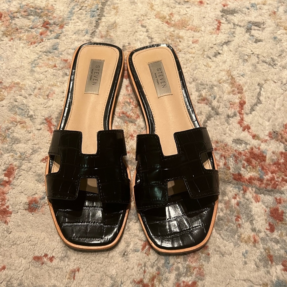 Steve Madden Harlien Croc Embossed Sandal
